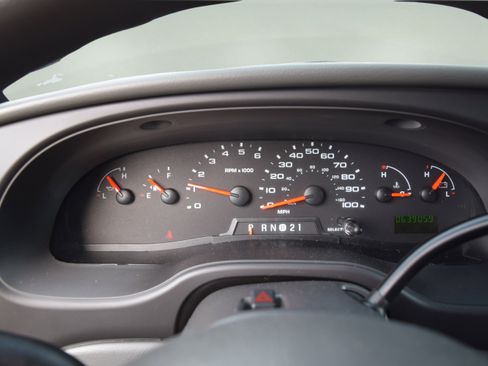Used 2008 Ford E-350 and Econoline 350 XLT RWD image 14