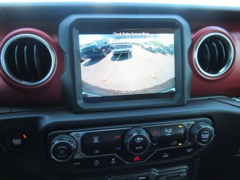 Used 2022 Jeep Wrangler Rubicon AWD/4WD image 26