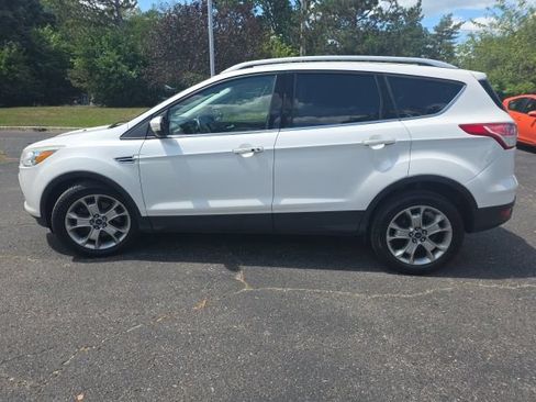 Used 2015 Ford Escape Titanium FWD image 4
