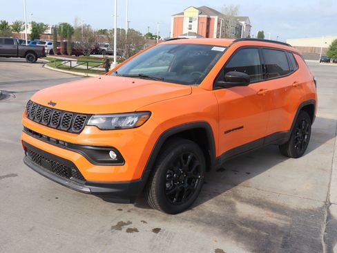 New 2026 Jeep Compass Latitude AWD/4WD image 10