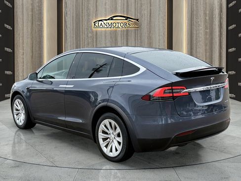 Used 2020 Tesla Model X Long Range AWD/4WD image 11
