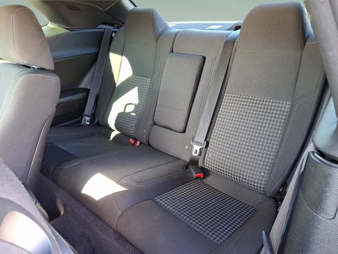 Certified 2019 Dodge Challenger SXT image 11