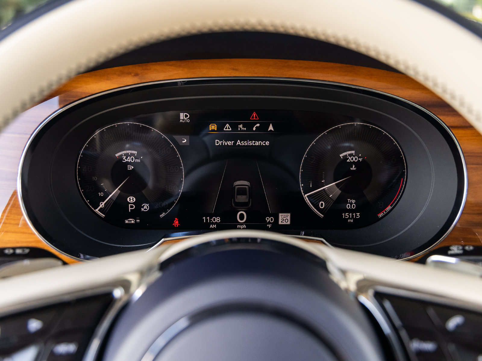Used 2023 Bentley Bentayga AWD/4WD image 29