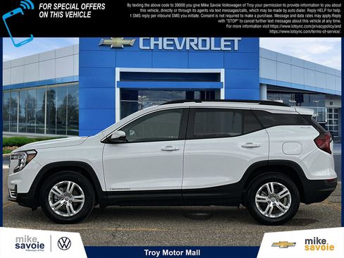 Certified 2024 GMC Terrain SLE w/ Driver Convenience Package FWD image 2