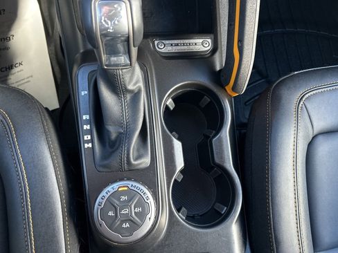 Certified 2022 Ford Bronco Badlands image 8