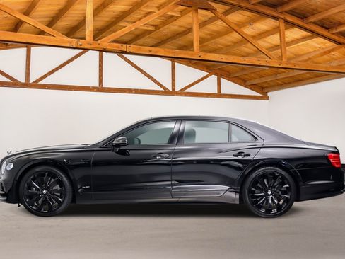 Used 2020 Bentley Flying Spur W12 AWD/4WD image 2