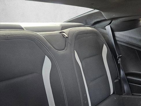 Used 2019 Chevrolet Camaro LT image 21