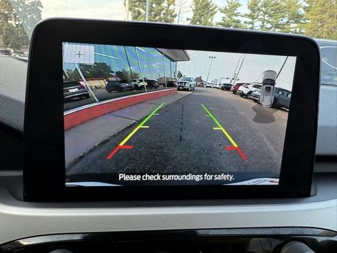 Used 2022 Ford Escape SE image 25