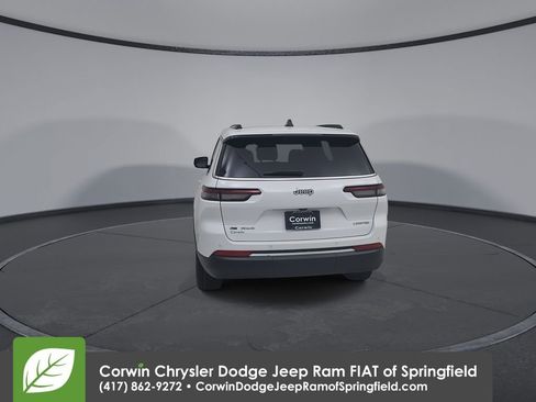 Used 2023 Jeep Grand Cherokee L Limited image 12