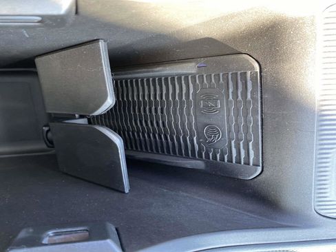 New 2026 Jeep Cherokee Overland w/ Trailer Tow Group image 14