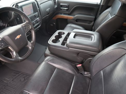 Used 2014 Chevrolet Silverado 1500 LTZ image 32