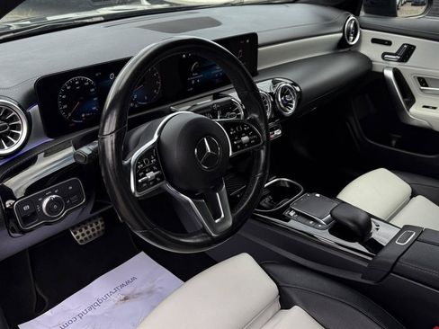 Used 2023 Mercedes-Benz CLA 250 4MATIC image 28