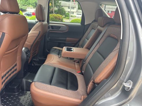 Used 2025 Ford Bronco Sport Outer Banks w/ Outer Banks Tech Package+ AWD/4WD image 38