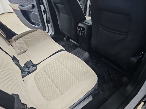 Used 2020 Ford Escape SE AWD/4WD image 14