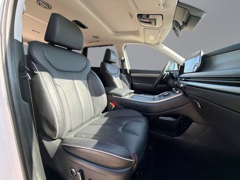 Used 2023 Hyundai Palisade SEL FWD image 16