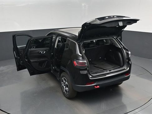 Used 2022 Jeep Compass Trailhawk w/ Trailhawk Elite Group AWD/4WD image 30