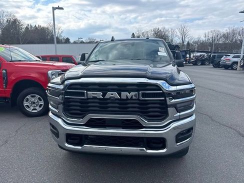 Used 2025 RAM 2500 Big Horn AWD/4WD image 5