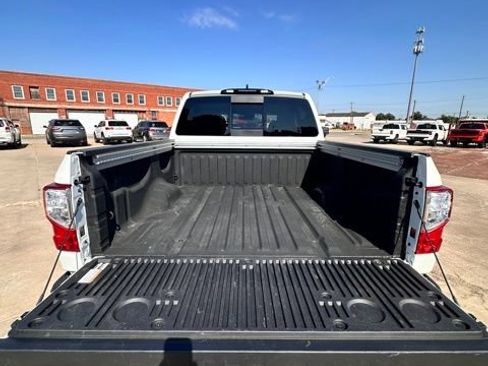 Certified 2024 Nissan Titan SV w/ SV Convenience Package RWD image 11