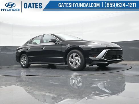 Used 2025 Hyundai Sonata SE image 34
