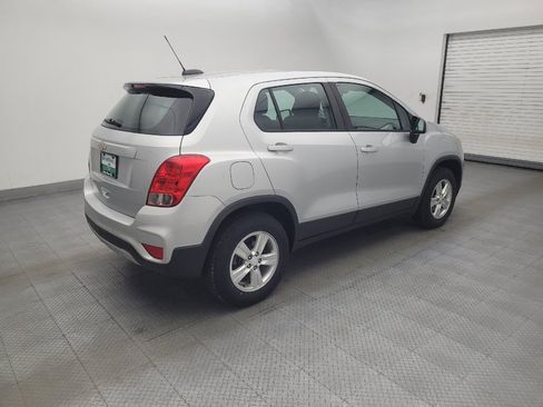 Used 2017 Chevrolet Trax LS AWD/4WD image 10