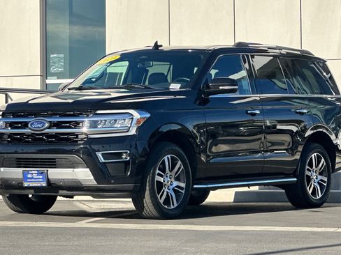 Certified 2023 Ford Expedition Limited image 7