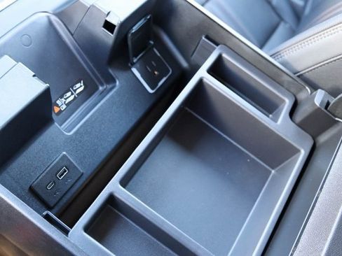 Used 2024 Chevrolet Silverado 3500 High Country w/ Technology Package image 27