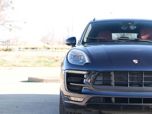 Used 2018 Porsche Macan GTS image 4