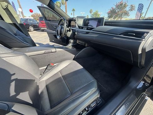 Used 2019 Lexus ES 350 w/ Premium Package FWD image 18
