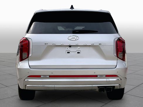 Used 2024 Hyundai Palisade Calligraphy FWD image 5