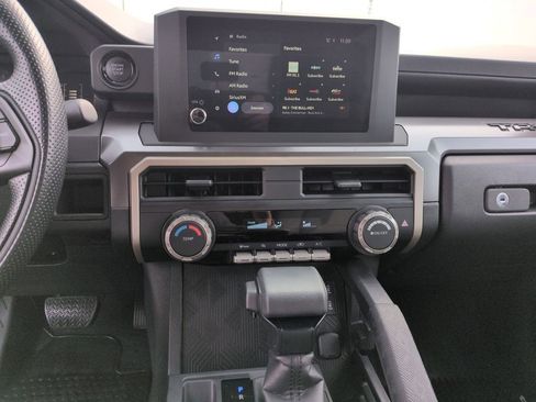 Certified 2025 Toyota Tacoma SR5 image 17