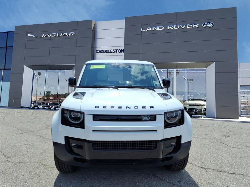 New 2026 Land Rover Defender 110 S AWD/4WD image 8