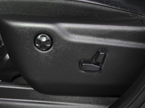 Used 2019 Jeep Grand Cherokee Limited image 14