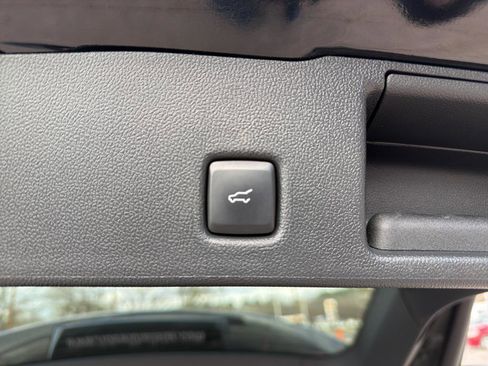 Used 2024 Ford Escape Active image 10