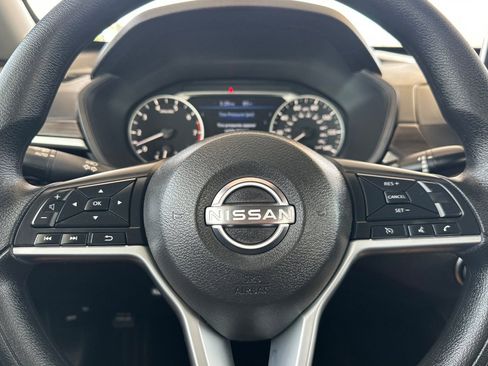 Used 2025 Nissan Altima 2.5 SV FWD image 22