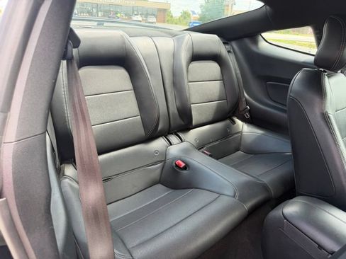 Used 2019 Ford Mustang GT Premium w/ GT Performance Package RWD image 31