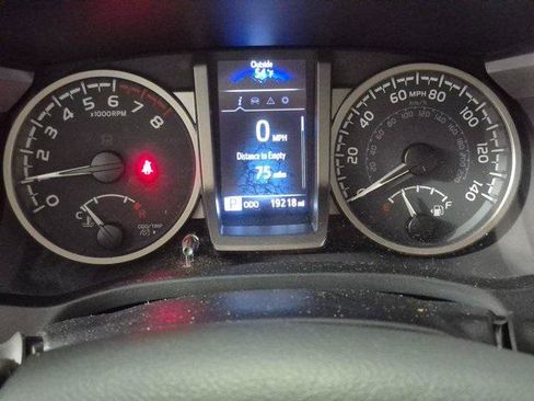 Certified 2023 Toyota Tacoma SR5 image 15