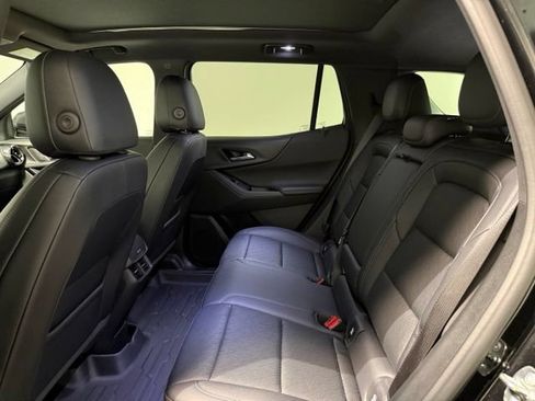 Used 2025 Chevrolet Equinox LT w/ Convenience Package II FWD image 25