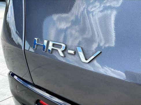 Used 2023 Honda HR-V EX-L image 10
