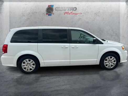 Used 2018 Dodge Grand Caravan SE w/ Rear Park Assist Package FWD image 7
