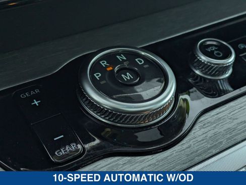 Certified 2025 Ford Expedition Max Platinum image 37