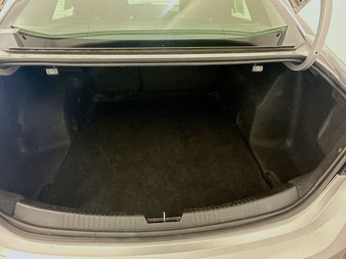 Used 2019 Chevrolet Malibu LT FWD image 30