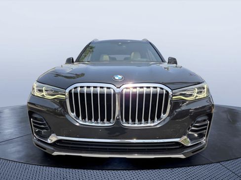 Used 2022 BMW X7 xDrive40i w/ Premium Package AWD/4WD image 8
