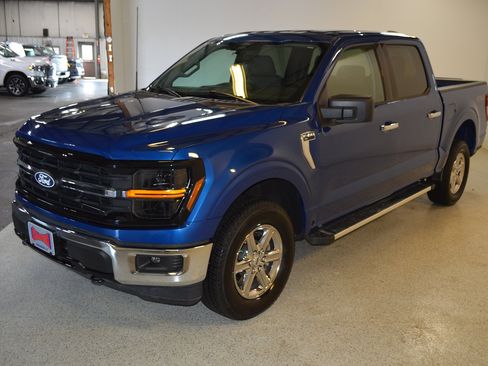 Used 2025 Ford F150 XLT w/ Equipment Group 301A Standard AWD/4WD image 7