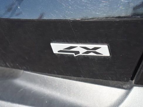 Used 2023 Kia Sorento LX AWD/4WD image 12