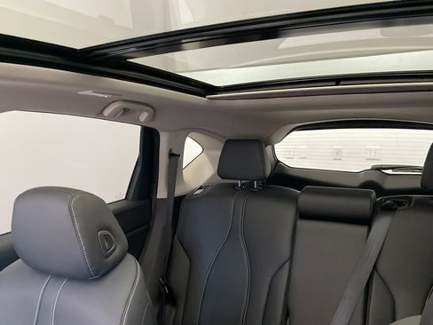 Used 2025 Acura RDX SH-AWD w/ Technology Package image 29