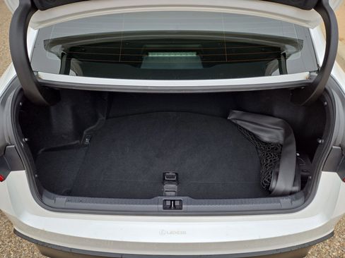 Certified 2023 Lexus IS 300 w/ Comfort Package image 12