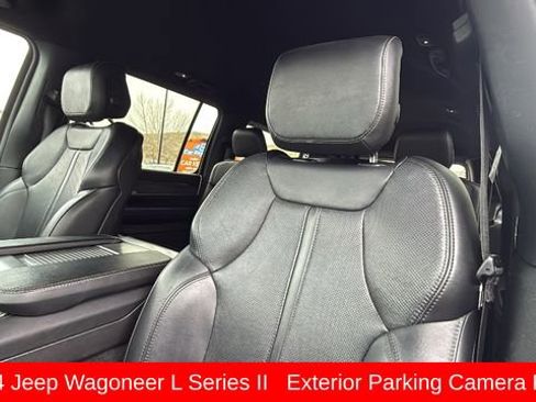 Used 2024 Jeep Wagoneer L Series II w/ Flexible Seating Group image 11