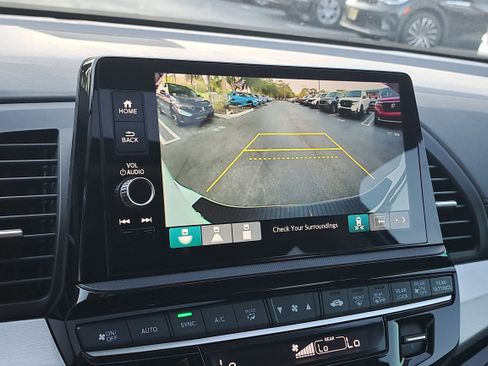 New 2026 Honda Odyssey Touring image 29