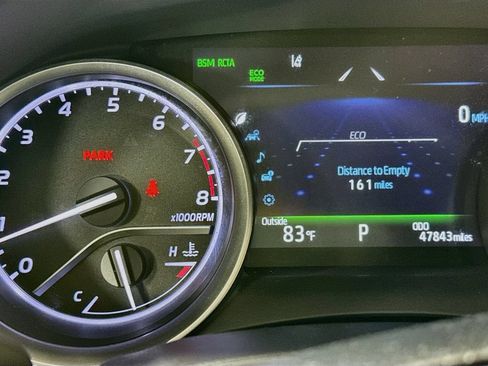 Used 2021 Toyota Camry XLE FWD image 14