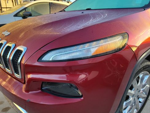 Used 2017 Jeep Cherokee Limited image 4